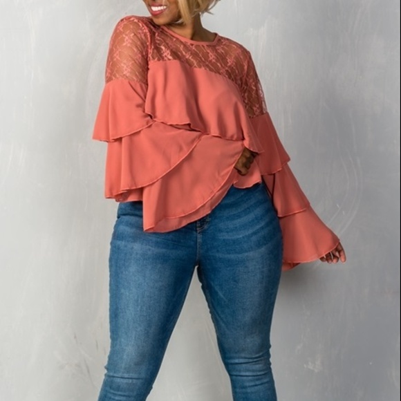 LAYERED RUFFLE LACE CROP TOP ROSE - Picture 3 of 7